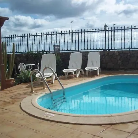 Puerto Del Carmen Sleeps 6 Pool Wifi ヴィラ
