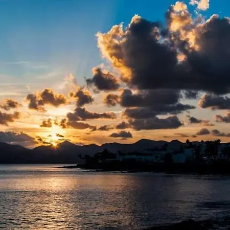 ヴィラ Puerto Del Carmen Sleeps 6 Pool Wifi プエルト・デル・カルメン