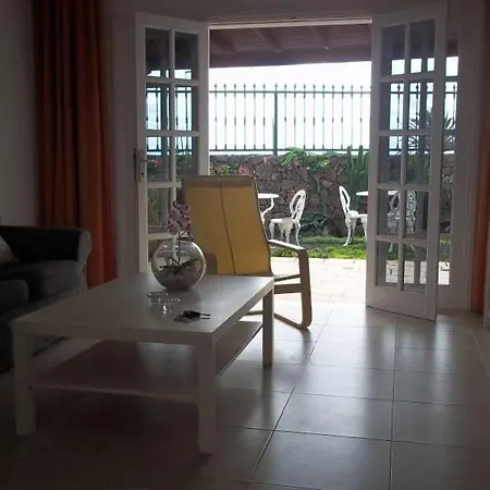 Villa Puerto Del Carmen Sleeps 6 Pool Wifi